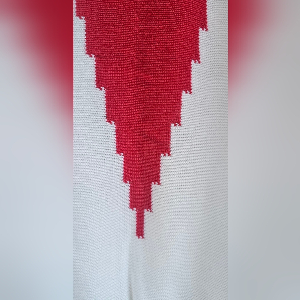 Vintage Alicia White & Red Sleeveless Knit Top 100% Acrylic Excellent Pre-loved - Picture 4 of 11